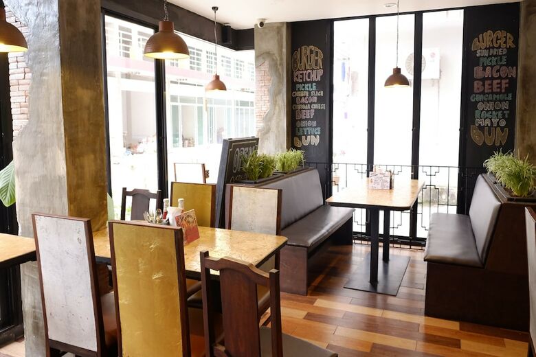 Hotel Arcadia Maephim Serviced Apartment