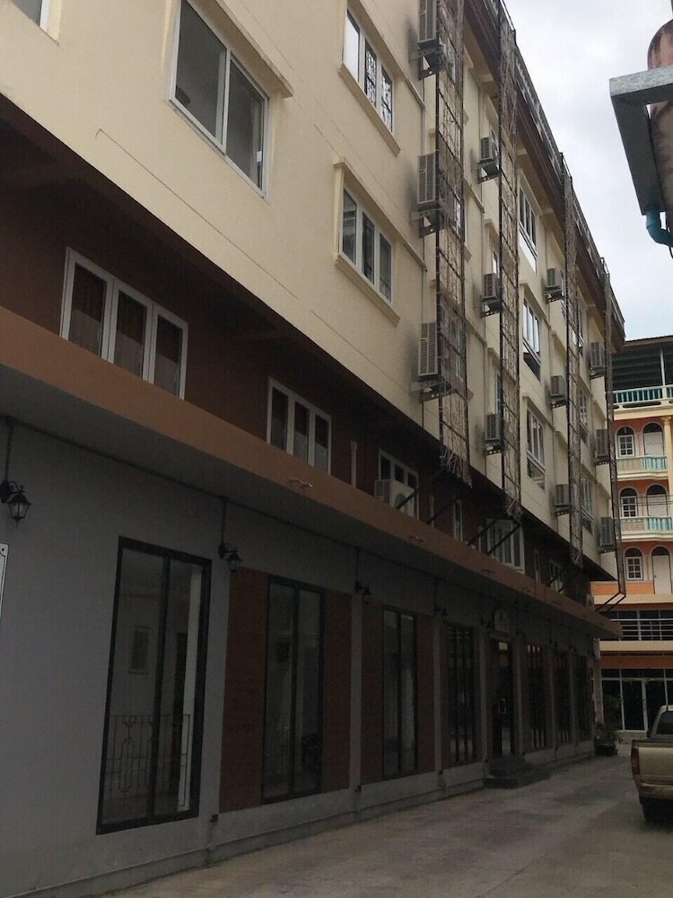 Hotel Arcadia Maephim Serviced Apartment