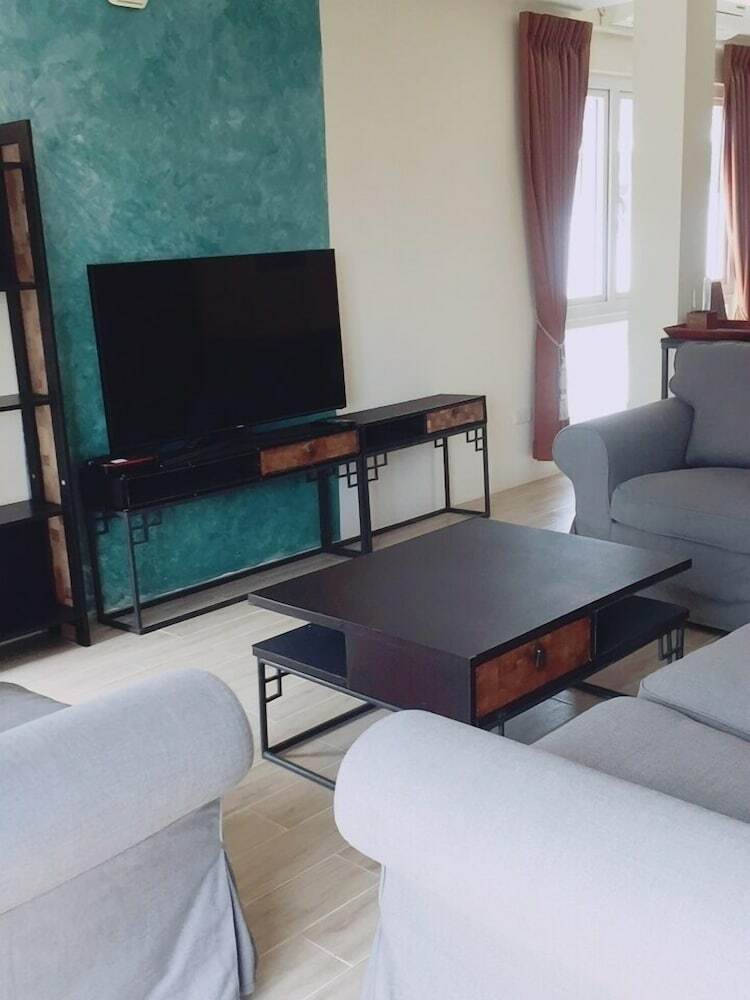 Hotel Arcadia Maephim Serviced Apartment