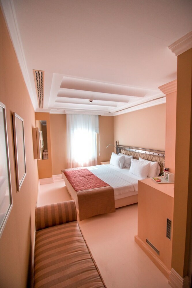 Monk Hotel Alacati - Adults Only