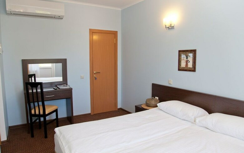Hotel Guest House "africa"