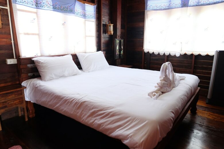 Hotel Baan Kun Tuad Ko Si Chang