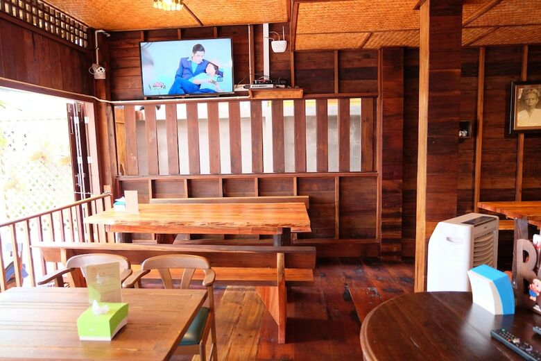 Hotel Baan Kun Tuad Ko Si Chang