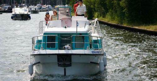 Kuhnle-tours Bootshaus Zeuthen