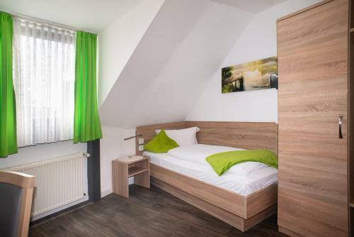Hostal Hotel Garni Haus Sch�nberger