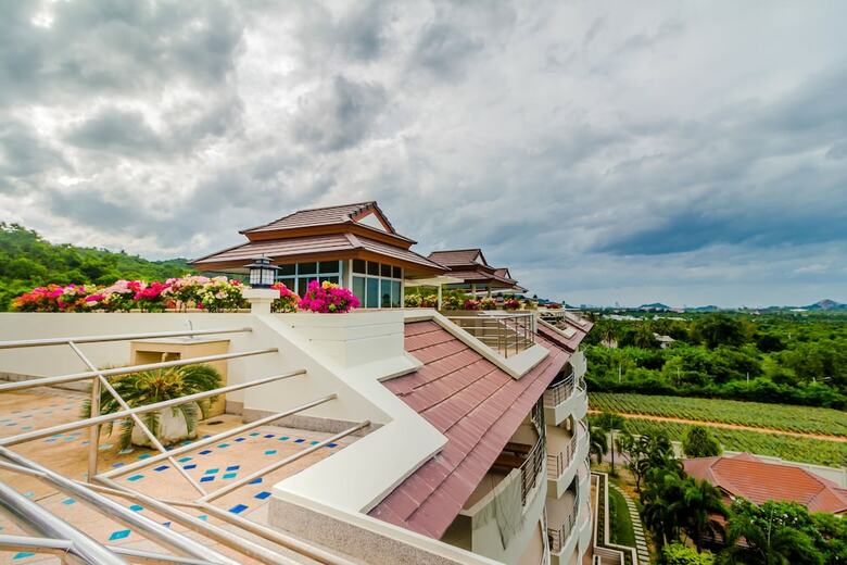 Sea View Hua Hin Condos