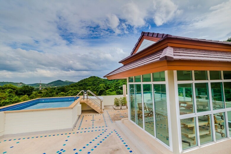 Sea View Hua Hin Condos