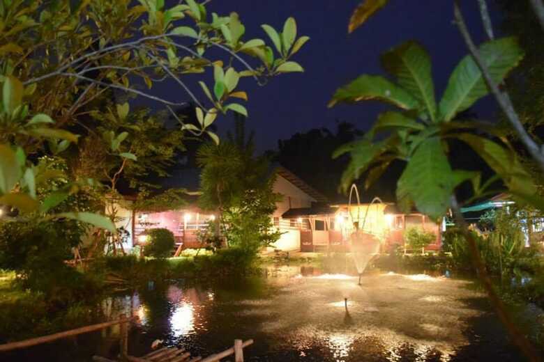 Hotel Reuanmai Onanong