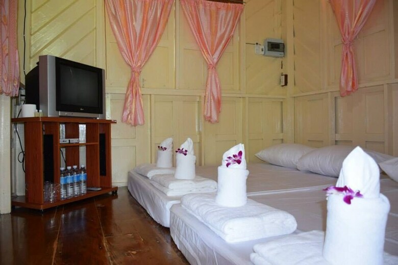Hotel Reuanmai Onanong