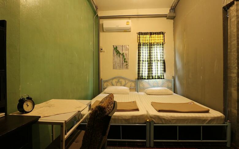 Hostal Nivas Siam Hostel