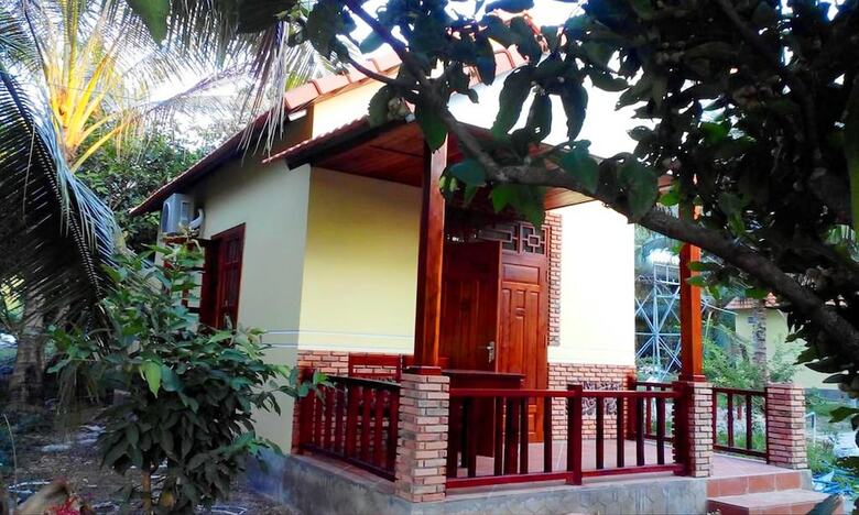 Hotel Orchard Fruit Farm Bungalow