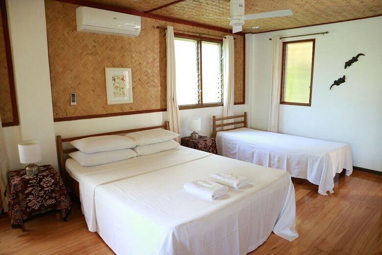 Hotel Golden Monkey Cottages
