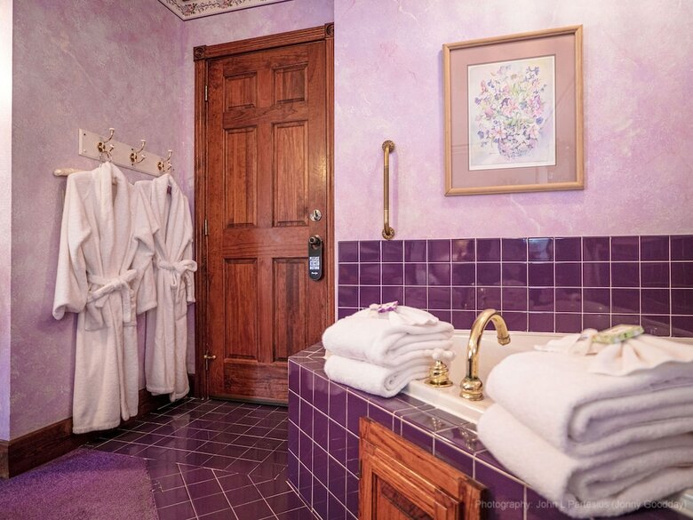 Cliff Cottage Inn - Victorian B&B And Boutique Hotel