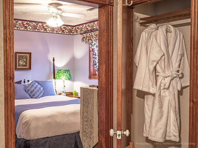 Cliff Cottage Inn - Victorian B&B And Boutique Hotel