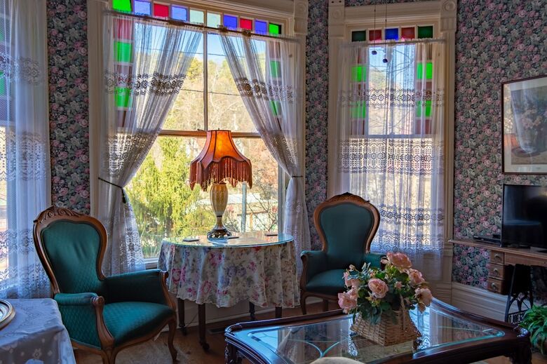 Cliff Cottage Inn - Victorian B&B And Boutique Hotel