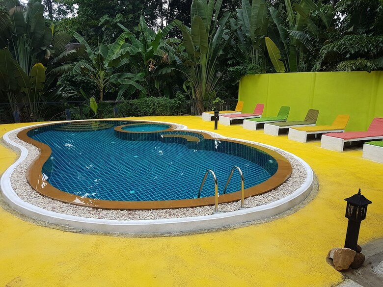 Hotel Kamrai Resort