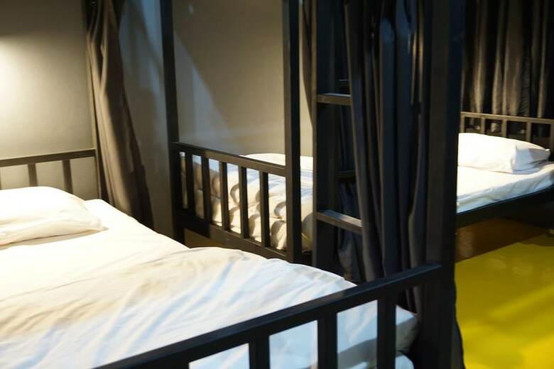 Hostal The Bird Hub Hostel