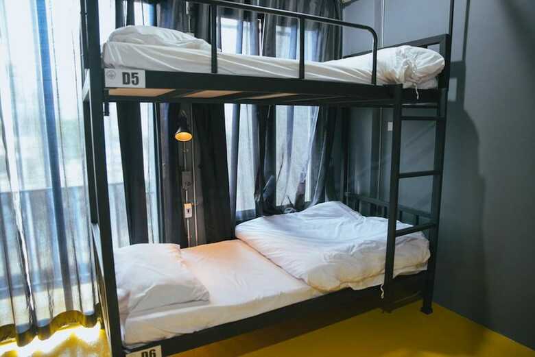 Hostal The Bird Hub Hostel