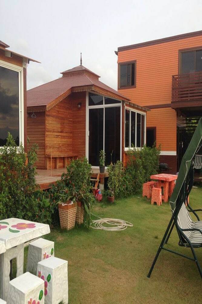 Hotel Ashaley Resort