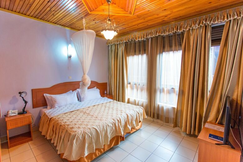 Champion Hotel