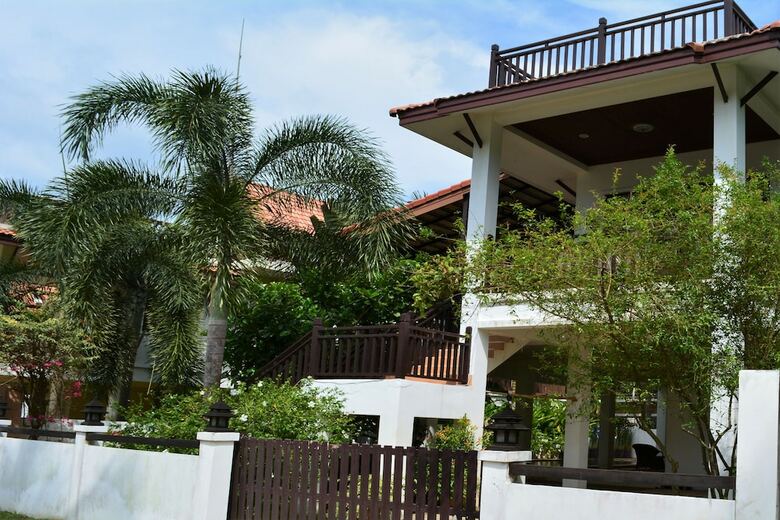 Amintra 3 Villa