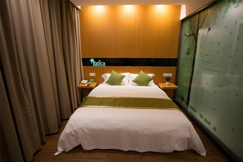 Greentree Inn Shanghai Disney Hotel