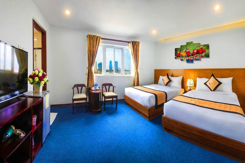 Legacy Hotel