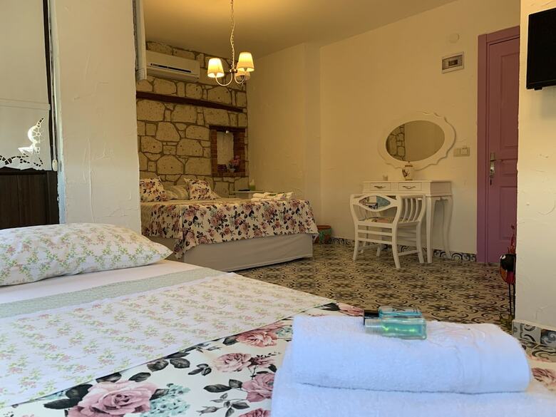 Windmill Alacati Boutique Hotel