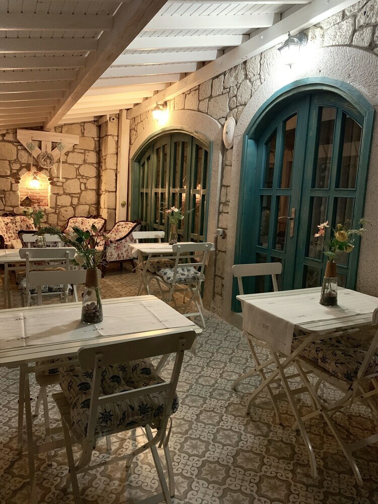Windmill Alacati Boutique Hotel
