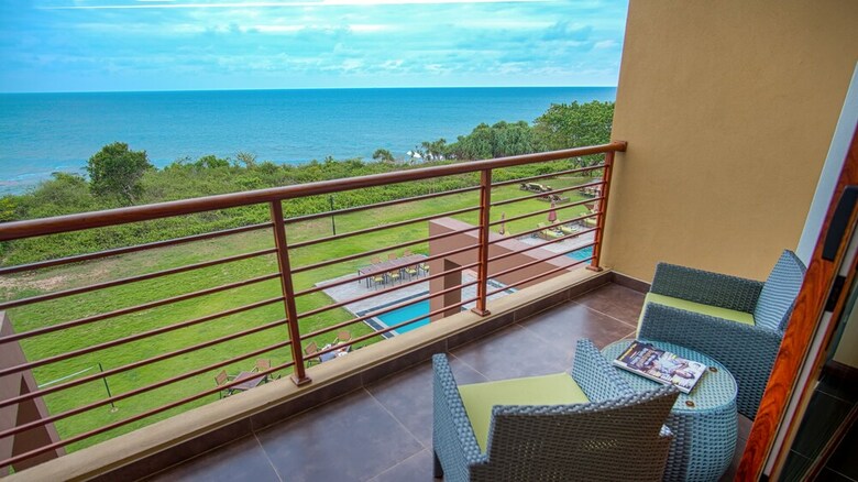 Hotel Sooriya Resort & Spa
