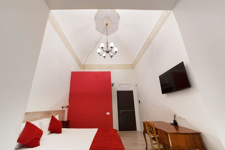 Hotel Dada Suites
