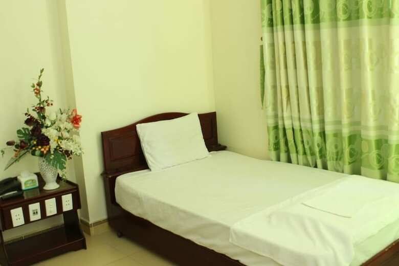 Duong Dan Hotel
