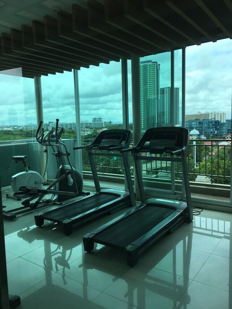 The Gallery Condo - D41 By Axiom