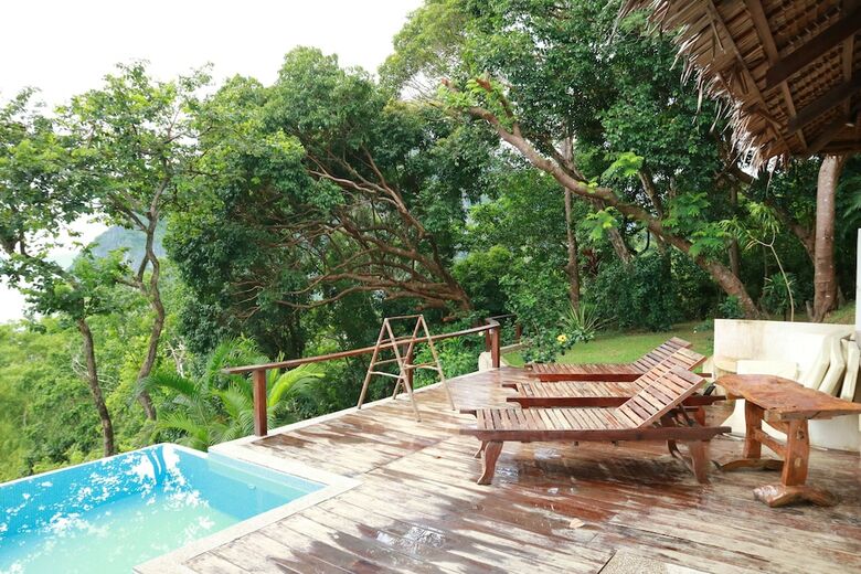 Hotel El Nido Overlooking Resort