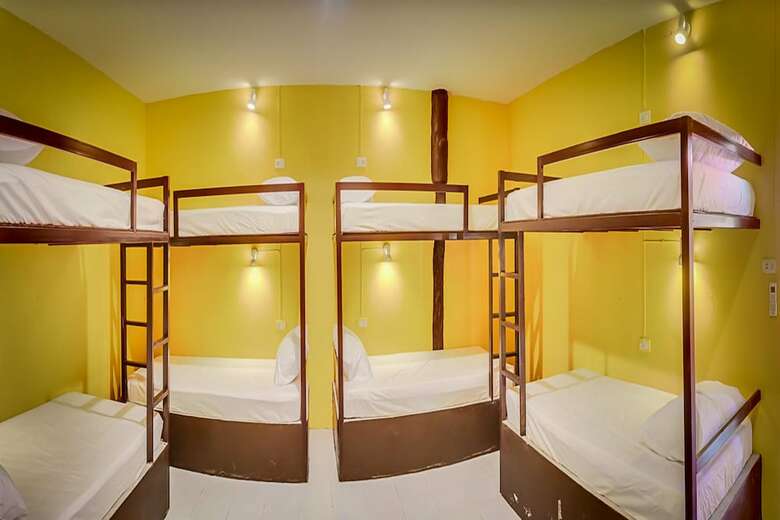 Hostal Bubu Lanta Hostel