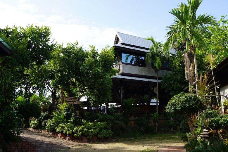 Hotel Bantunglom Resort