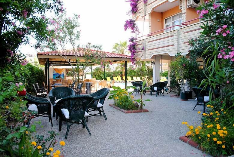 Beyaz Saray Hotel