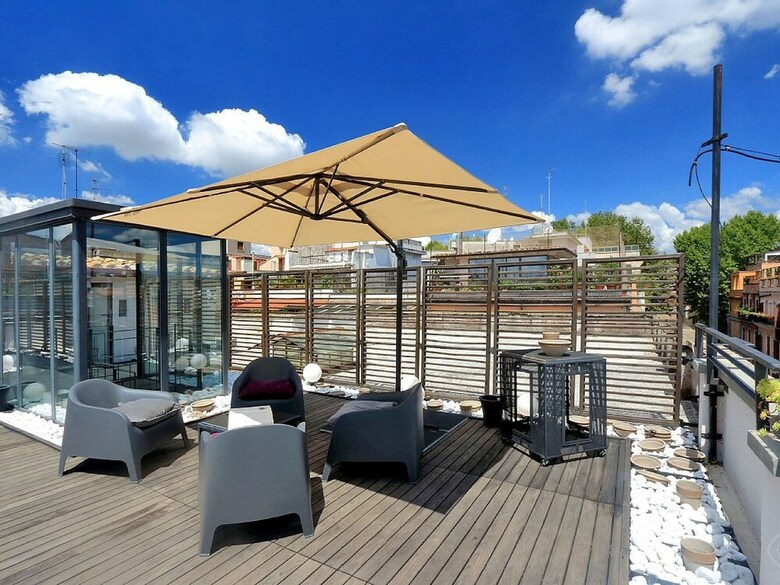 Ripa Roof Terrace Apartment