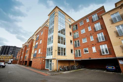 Apartamentos Riverbank Point By Flying Butler