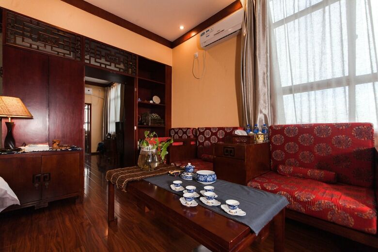 Dali Yinfeng Hotel