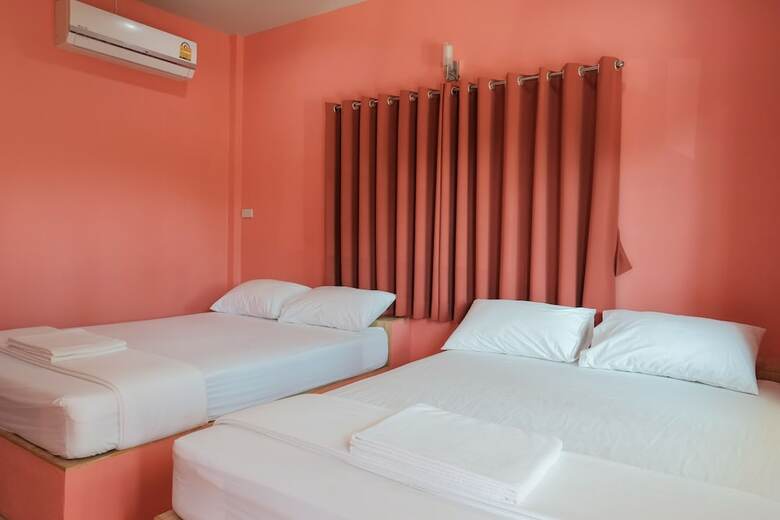 Hotel Baan Chalong