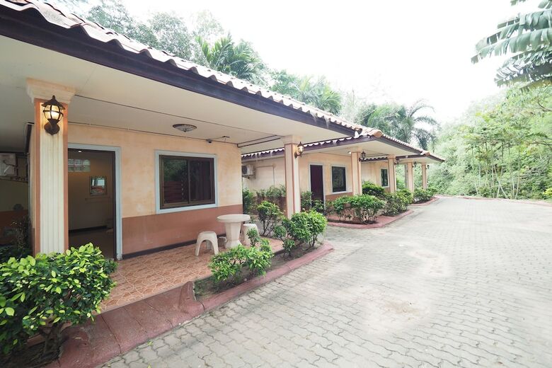 Hotel Pakmeng Guesthouse