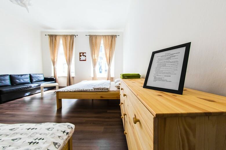 Freedom Rooms And Apartments