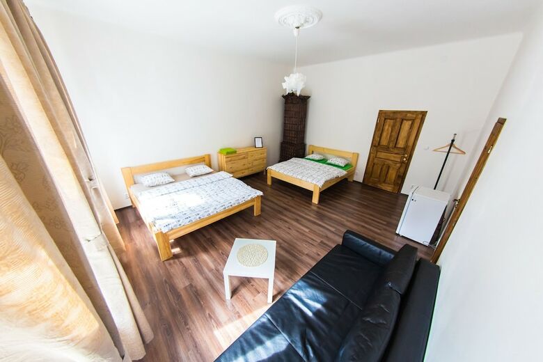 Freedom Rooms And Apartments