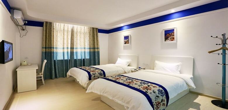 Love Sea Hotel