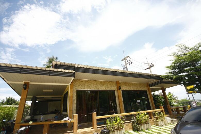 Hotel Wangthong Beach Resort