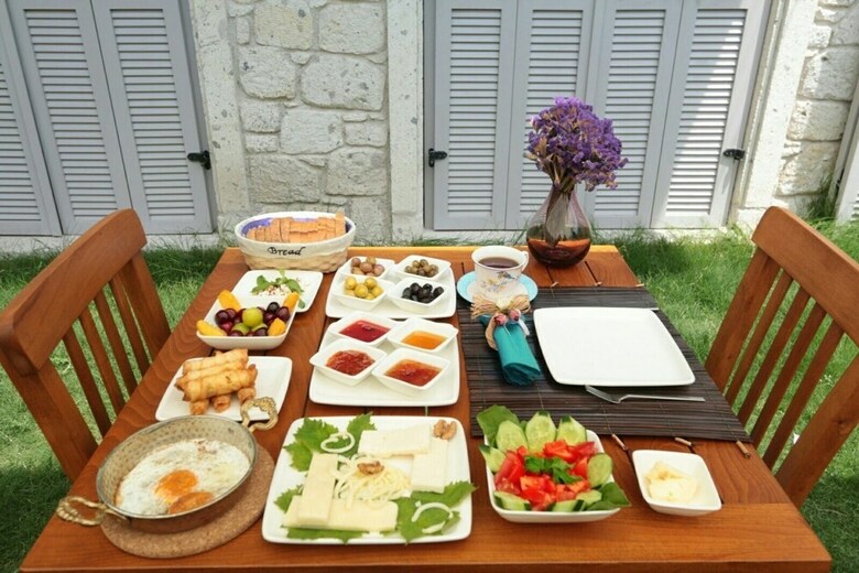 Hotel Alacati Cona Butik Otel