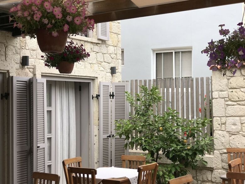 Hotel Alacati Cona Butik Otel