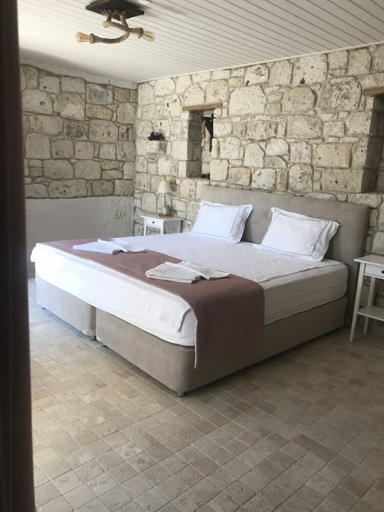 Hotel Alacati Cona Butik Otel