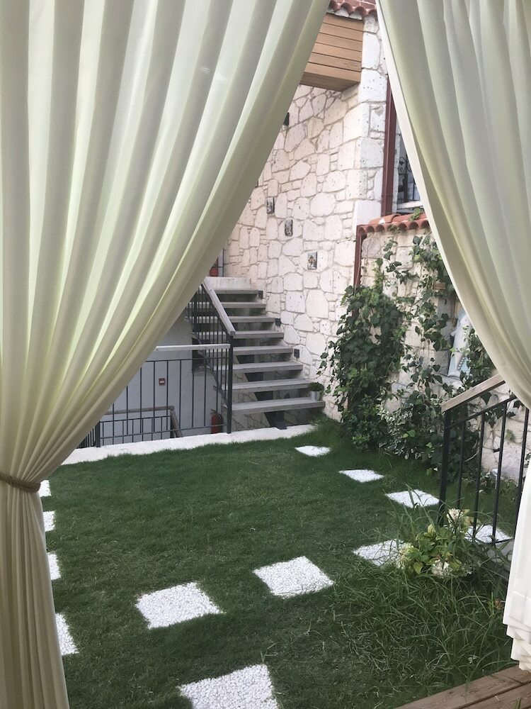 Hotel Alacati Cona Butik Otel